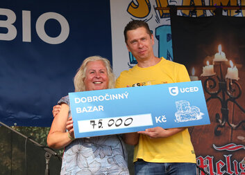 Dobročinný bazar na letošním Slámohraní podpořil děti z Dětské skupiny Majáček