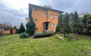 Kampánovka v létě