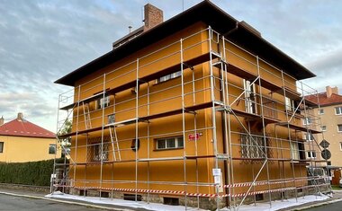 Kampánovka pod lešením