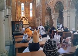 Požehnání v kostele Nanebevzetí Panny Marie v Gruntě