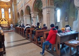 Požehnání v kostele Nanebevzetí Panny Marie v Gruntě